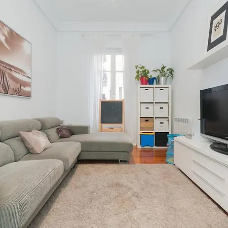 Apartment Pena Y Goni Family House. A 5 Min De La Playa! San Sebastian